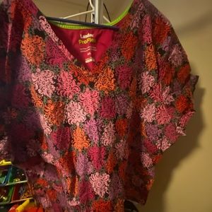 5x landeau scrub top